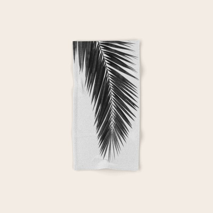 Palm Leaf Black & White I Bath Towel Gallery Image 1