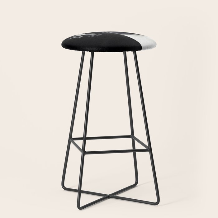 Positive-negative Medusa Stool Gallery Image 1