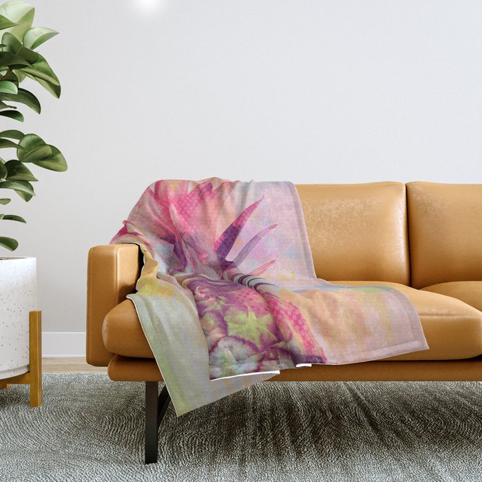 PINEAPPLE Throw Blanket Gallery Image 1
