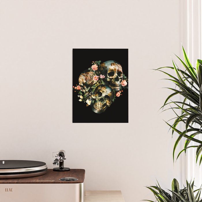 Skull  & Venus Poster Gallery Image 2