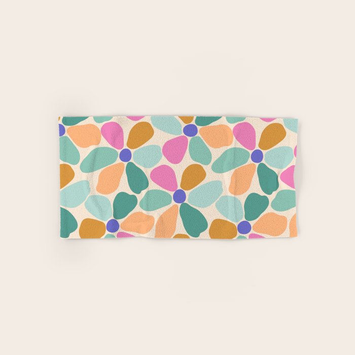 Jelly Bean Retro Flower Bath Towel Gallery Image 1