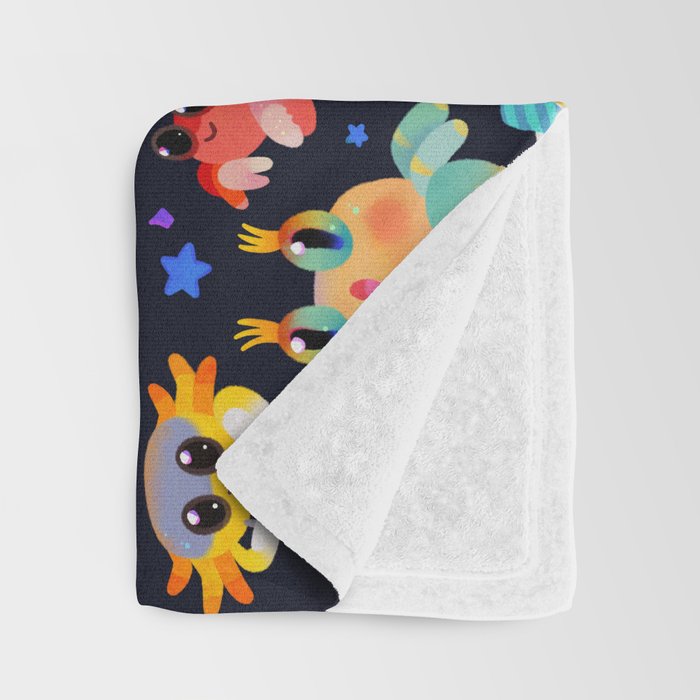 Party crab Throw Blanket Gallery Image 3