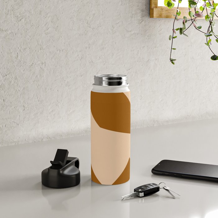 Minimalist 110 Water Bottle Gallery Image 4