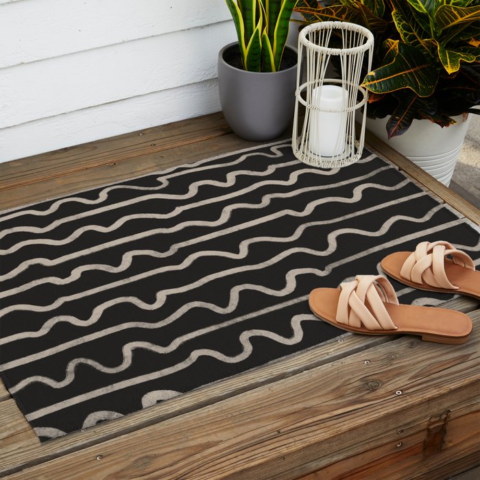 Noir: Mid Century Pattern Outdoor Rug Gallery Image 2