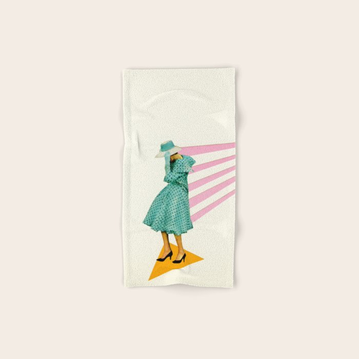 Windswept Bath Towel Gallery Image 1