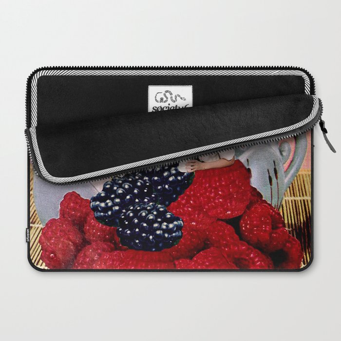 Berry-gate Laptop Sleeve Gallery Image 2