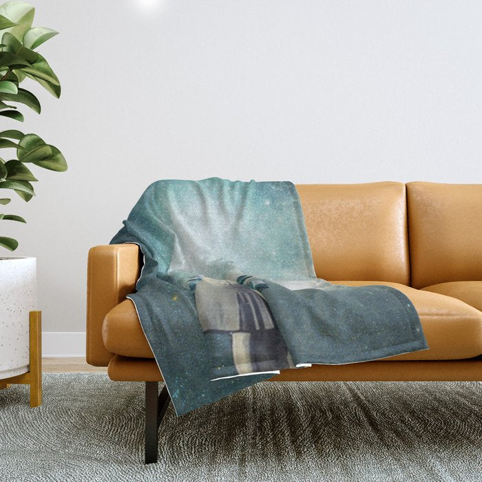 24916 Throw Blanket Gallery Image 1