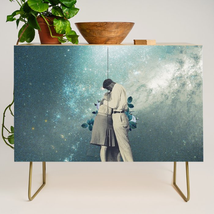 24916 Credenza Gallery Image 1