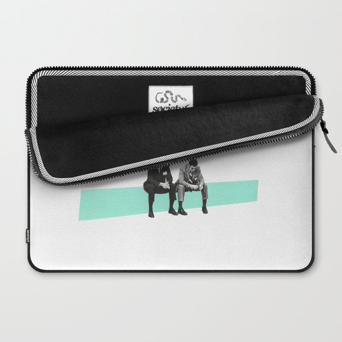 Break Laptop Sleeve Gallery Image 2