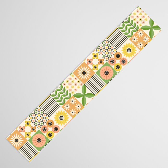 Modern Wildflower Vignettes Table Runner Gallery Image 3