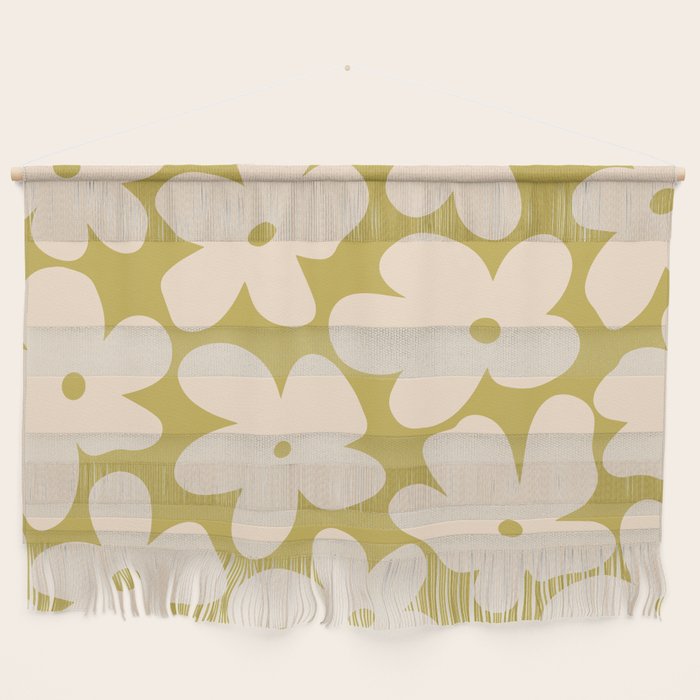 Yellow and Cream - 70's Daisy Wall Hanging Gallery Image 1