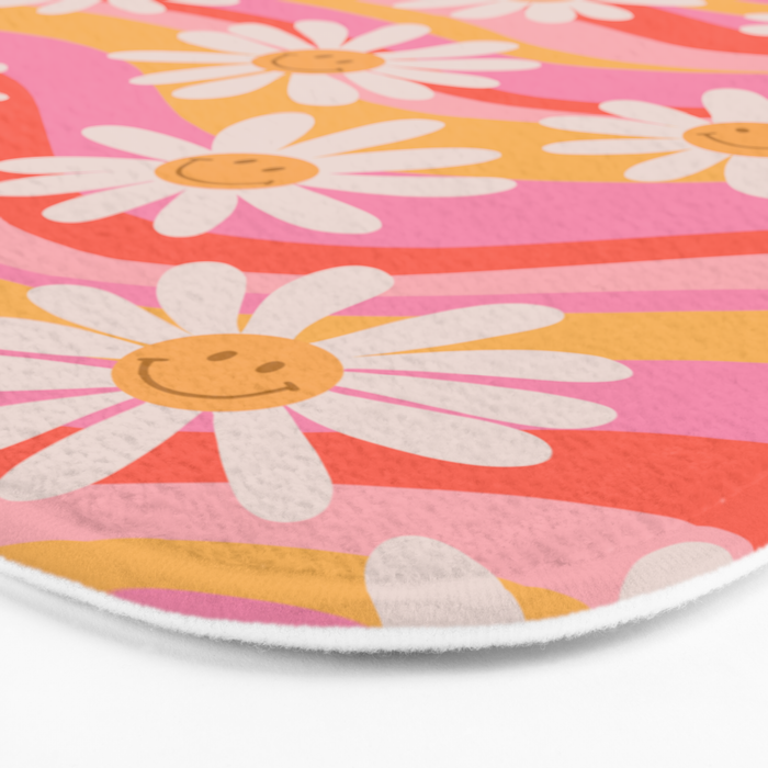 Wavy Daisies Bath Mat Gallery Image 3