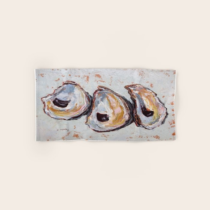 Oyster shells Bath Towel Gallery Image 1