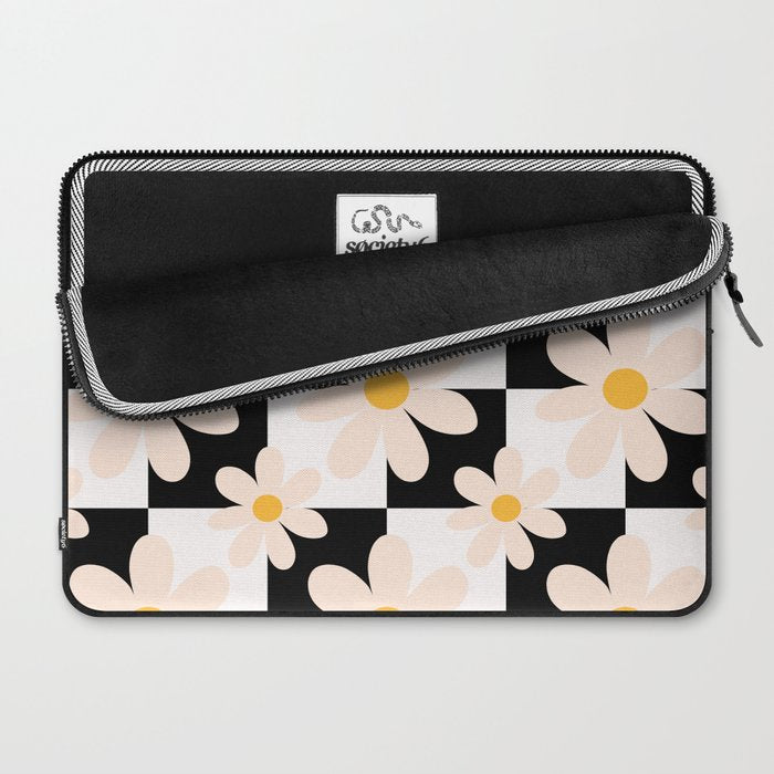 Black and White Checkered Daisy pattern  Laptop Sleeve Gallery Image 2