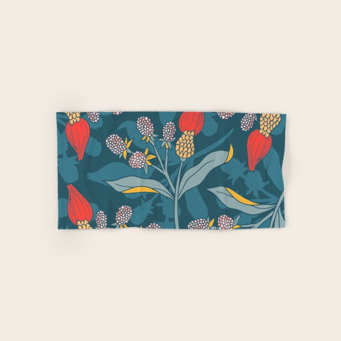 Retro floral shapes Bath Towel Gallery Image 1