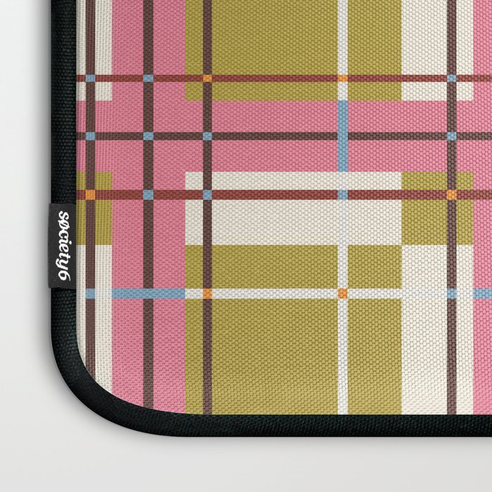 Bold Checked Design Laptop Sleeve Gallery Image 3