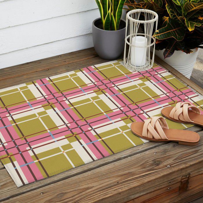 Bold Checked Design Outdoor Rug Gallery Image 2