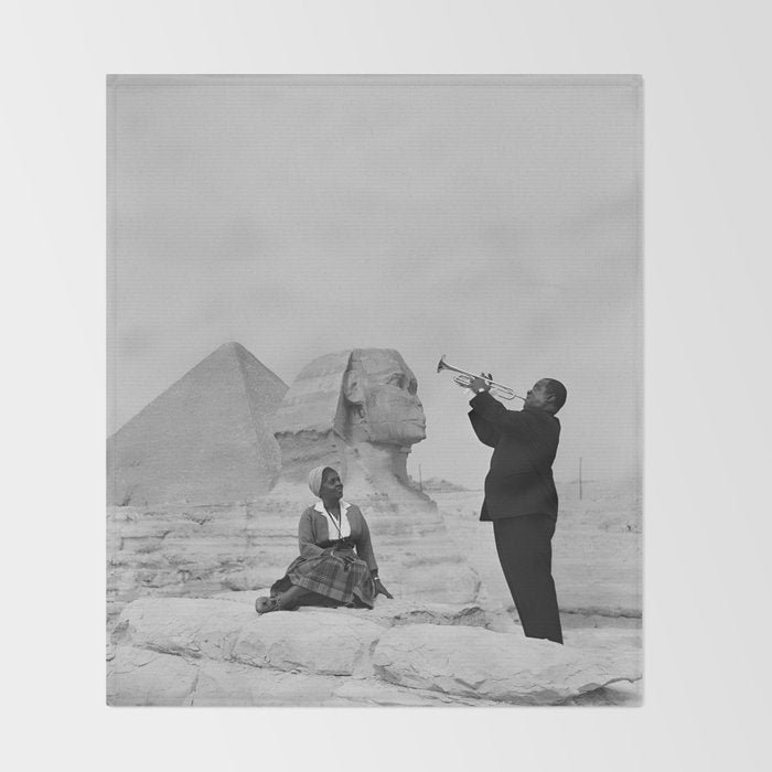 Louis Armstrong at the Spinx and Egyptian Pyrimids Vintage black and white photography / photographs Throw Blanket Gallery Image 2
