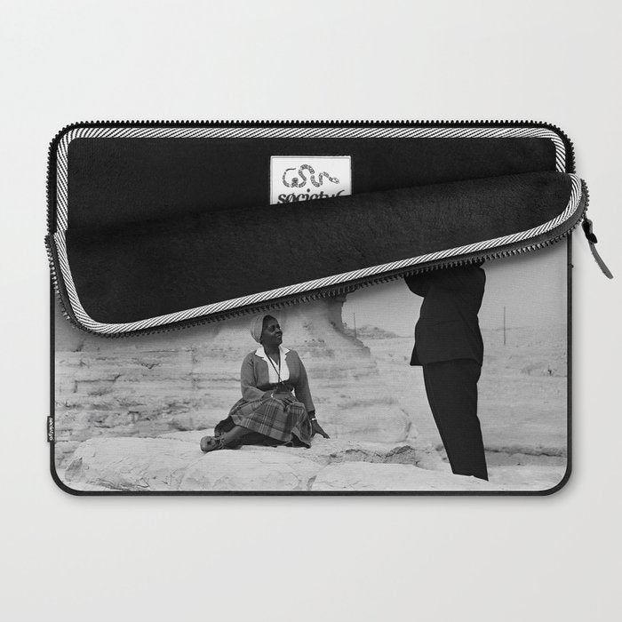 Louis Armstrong at the Spinx and Egyptian Pyrimids Vintage black and white photography / photographs Laptop Sleeve Gallery Image 2
