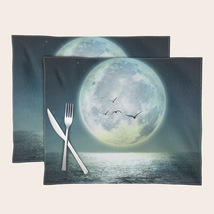 Full Moon Placemat Gallery Image 1