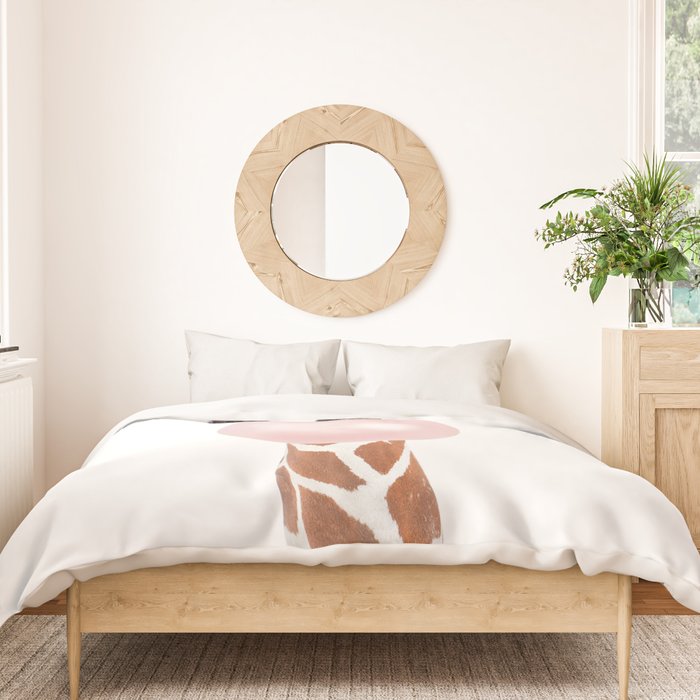 Bubble gum giraffe Duvet Cover Gallery Image 3