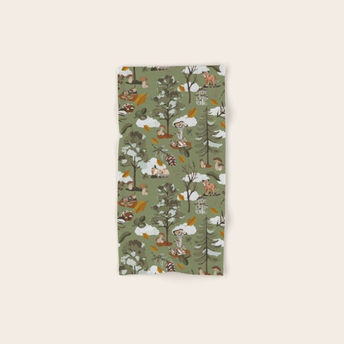 Baby animals in the leafy forest G Bath Towel Gallery Image 1