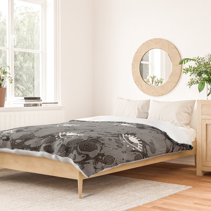 RUNNING UP THAT HILL Duvet Cover Gallery Image 2