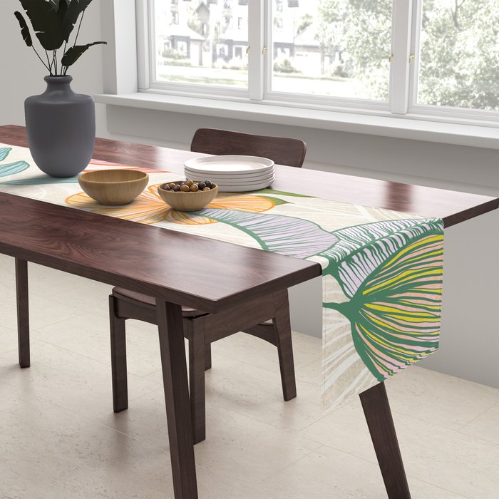 Exotic Tropical Flower Pattern Table Runner Gallery Image 2