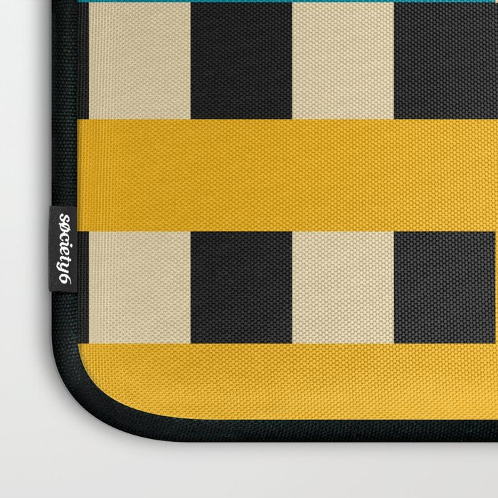 Summer Cruise  Laptop Sleeve Gallery Image 3