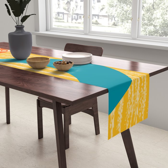 Summer Cruise  Table Runner Gallery Image 2