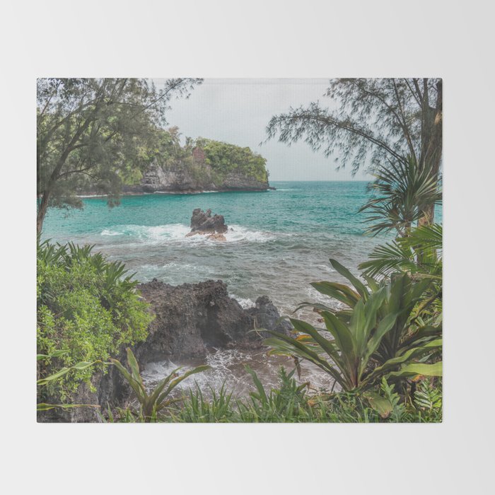 Hawaiian Turquoise Cove Throw Blanket Gallery Image 2