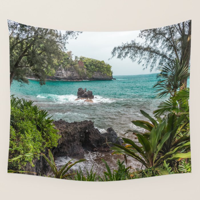 Hawaiian Turquoise Cove Wall Tapestry Gallery Image 4