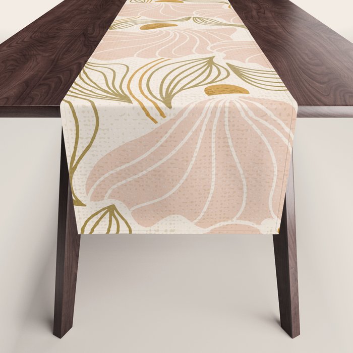 calming essentialsNatural flow meadow blush Table Runner Gallery Image 1