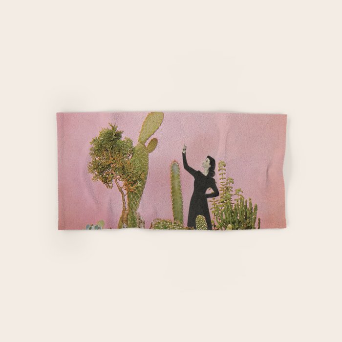 The Wonders of Cactus Island Bath Towel Gallery Image 1