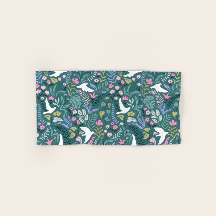 Garden and birds Bath Towel Gallery Image 1