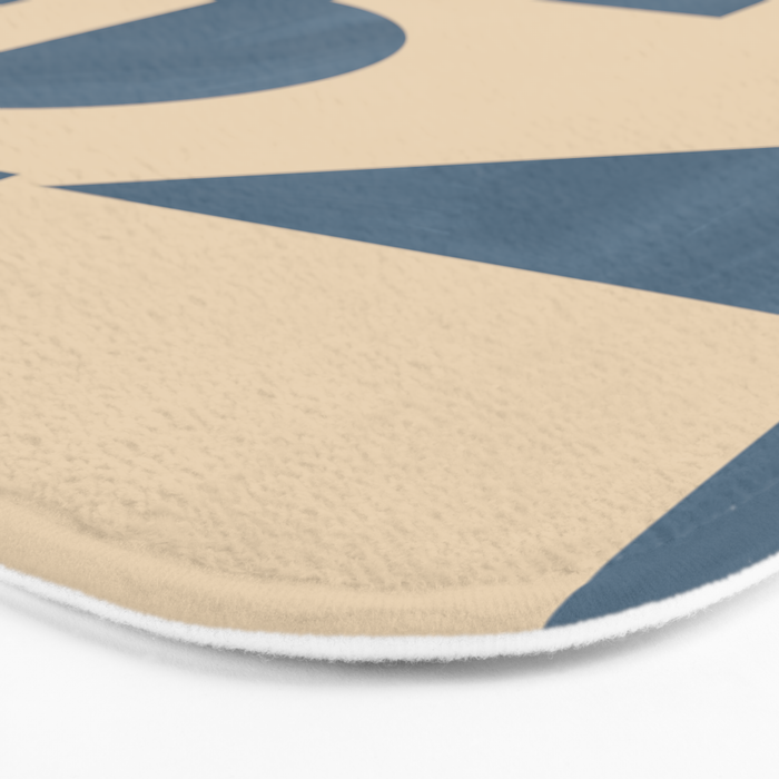 Minimalist 135 Bath Mat Gallery Image 3