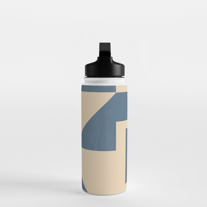Minimalist 135 Water Bottle Gallery Image 3