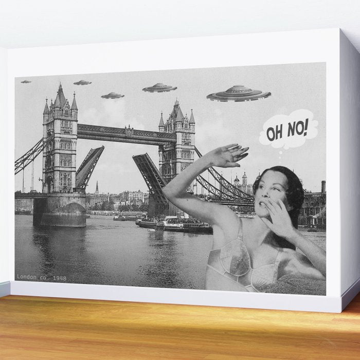 Oh no! London ca. 1950 Wall Mural Gallery Image 2