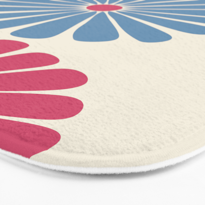 Retro Summer Daisies V Bath Mat Gallery Image 3