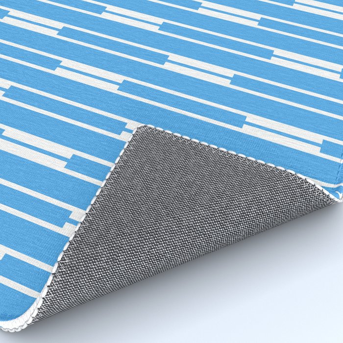 Geometric Striped Geo Chain Vertical Pattern Modern Blue and White Rug Gallery Image 4