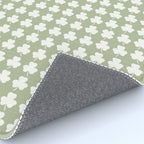 Clovers XXVI Natural Green Botanical Pattern Rug Gallery Image 4