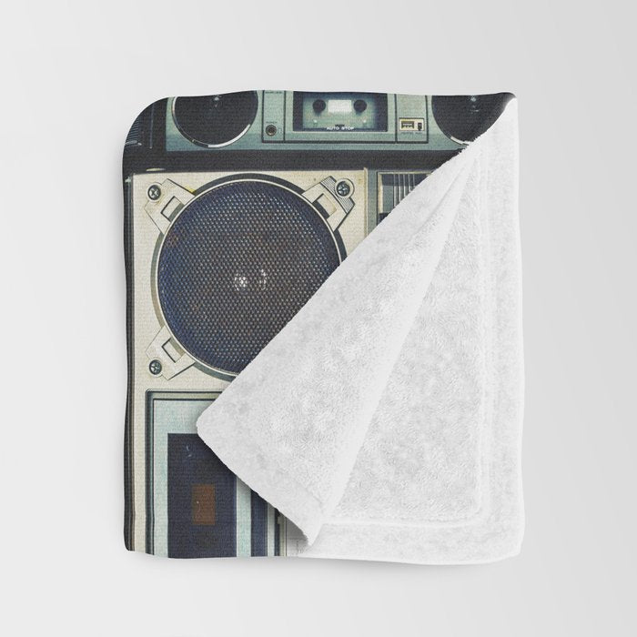 Retro Pop Eighties Boombox Radio Pattern Throw Blanket Gallery Image 3