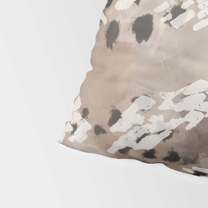 Modern animal print 75 Pillow Sham Gallery Image 4