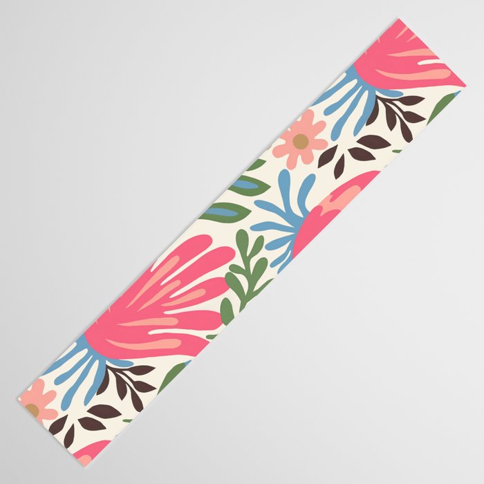 Lush Floral Escape Table Runner Gallery Image 3