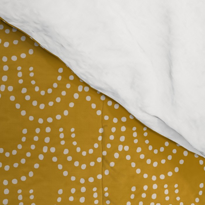Dotted Scallop in Gold Comforter Gallery Image 4