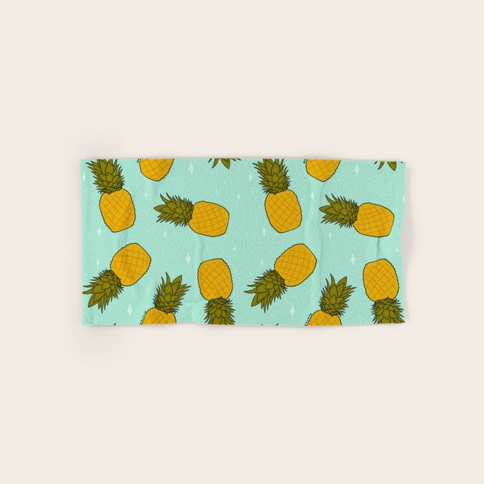 Pineapple Print Bath Towel Gallery Image 1