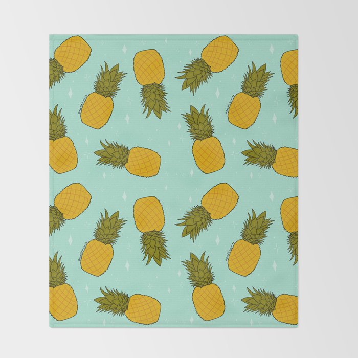 Pineapple Print Throw Blanket Gallery Image 2