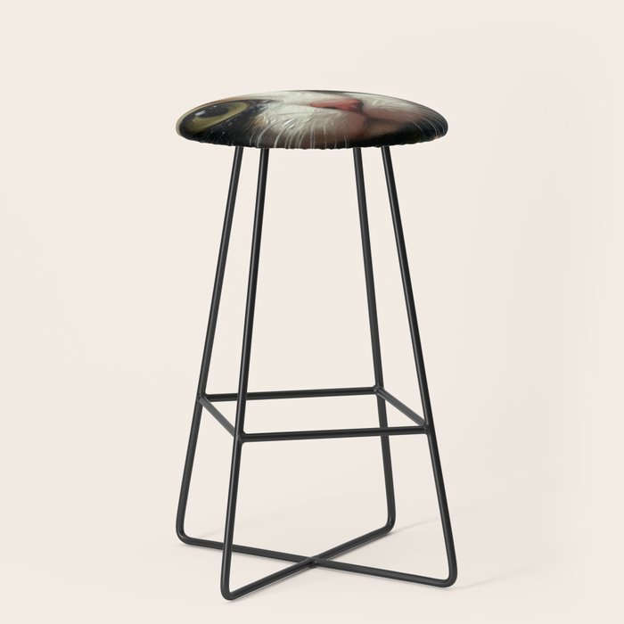 Peeping Stool Gallery Image 1