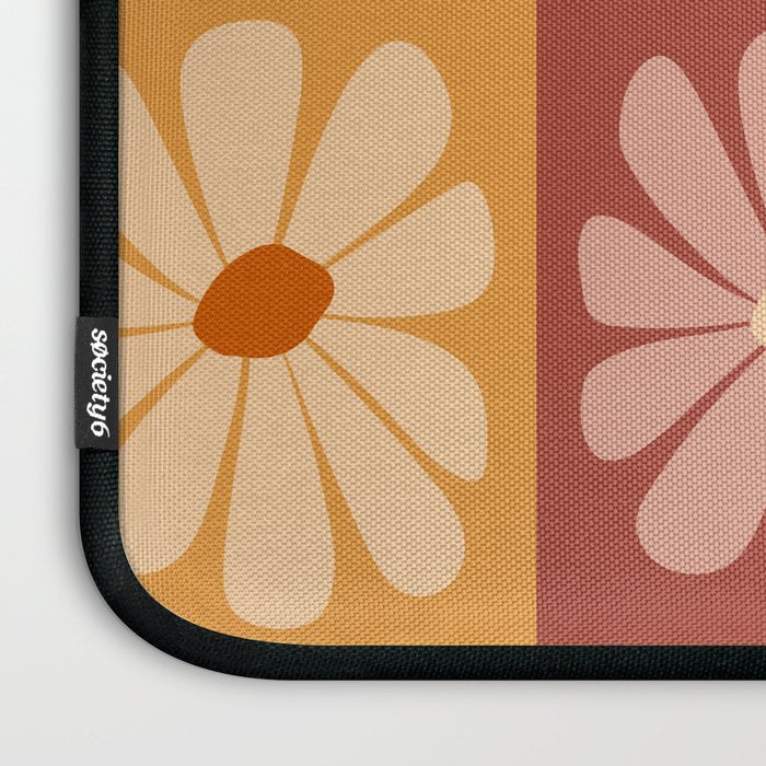 70's Daisy Bloom  Laptop Sleeve Gallery Image 3