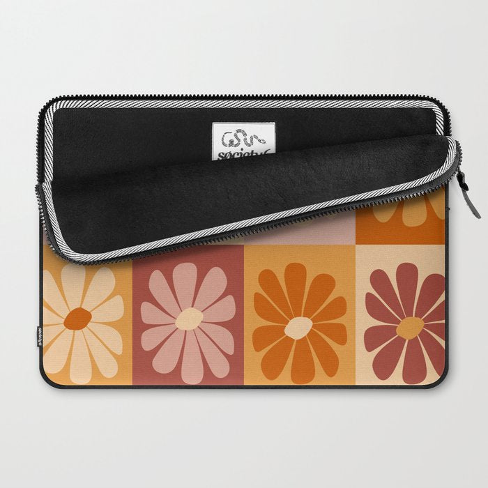 70's Daisy Bloom  Laptop Sleeve Gallery Image 2
